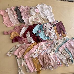 HUGE PREEMIE BABY CLOTHING LOT 39 PIECE ALL GENTLY USED GIRLS FLORAL CUTE P
